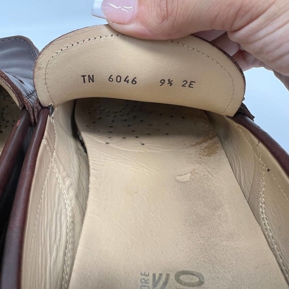 Salvatore Ferragamo Mens Buckle Loafers main image 5